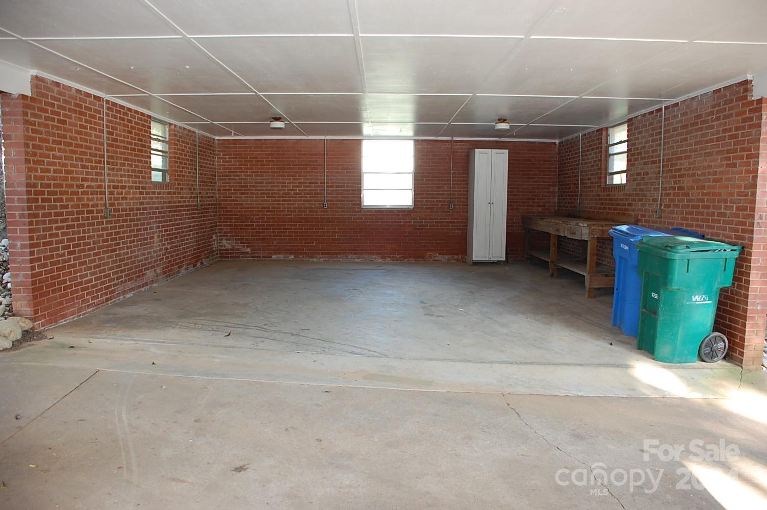 2124 W Main Street C Property Photo 9