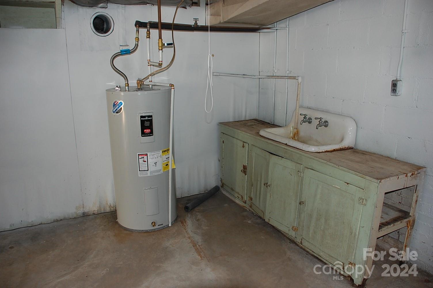 2124 W Main Street C Property Photo 34