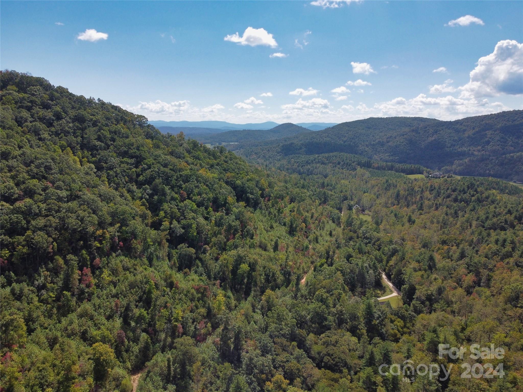 100 White Oak Road Property Photo 3