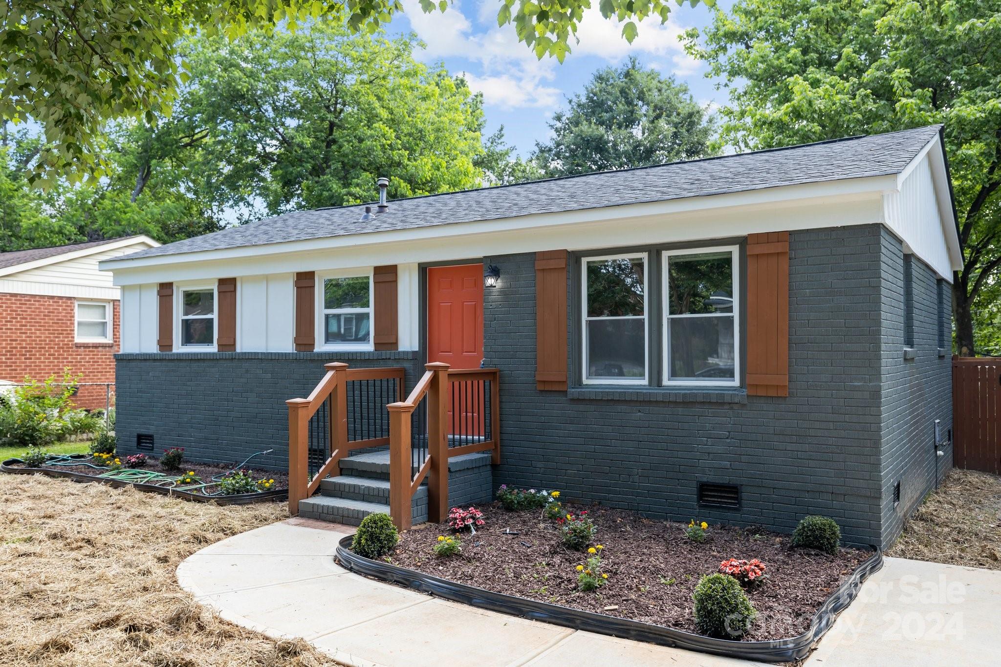 4912 Winchester Street Property Photo