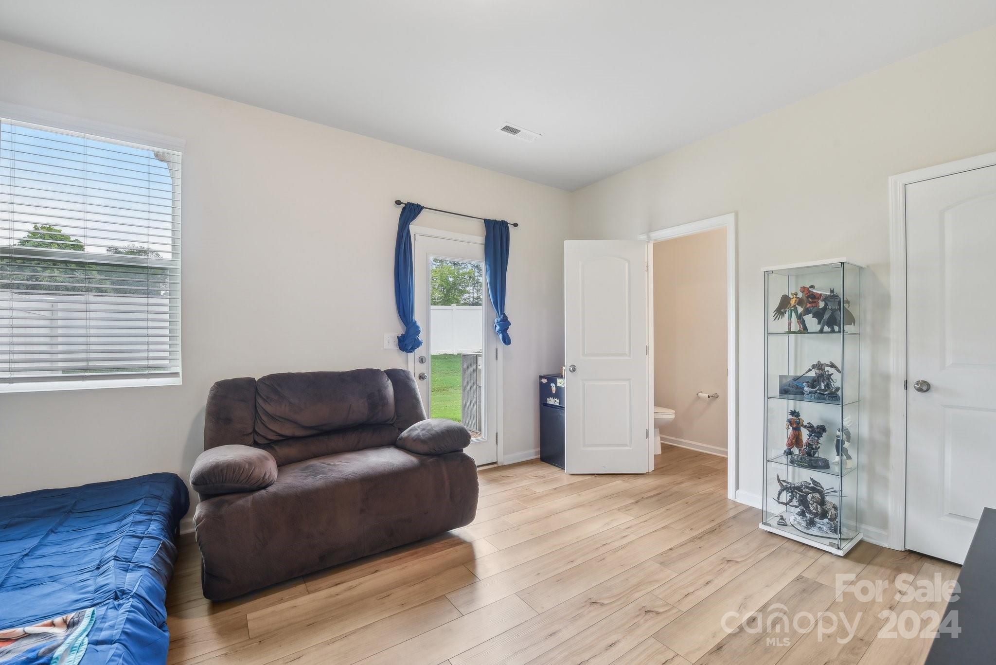 1134 Keydet Drive Property Photo 4