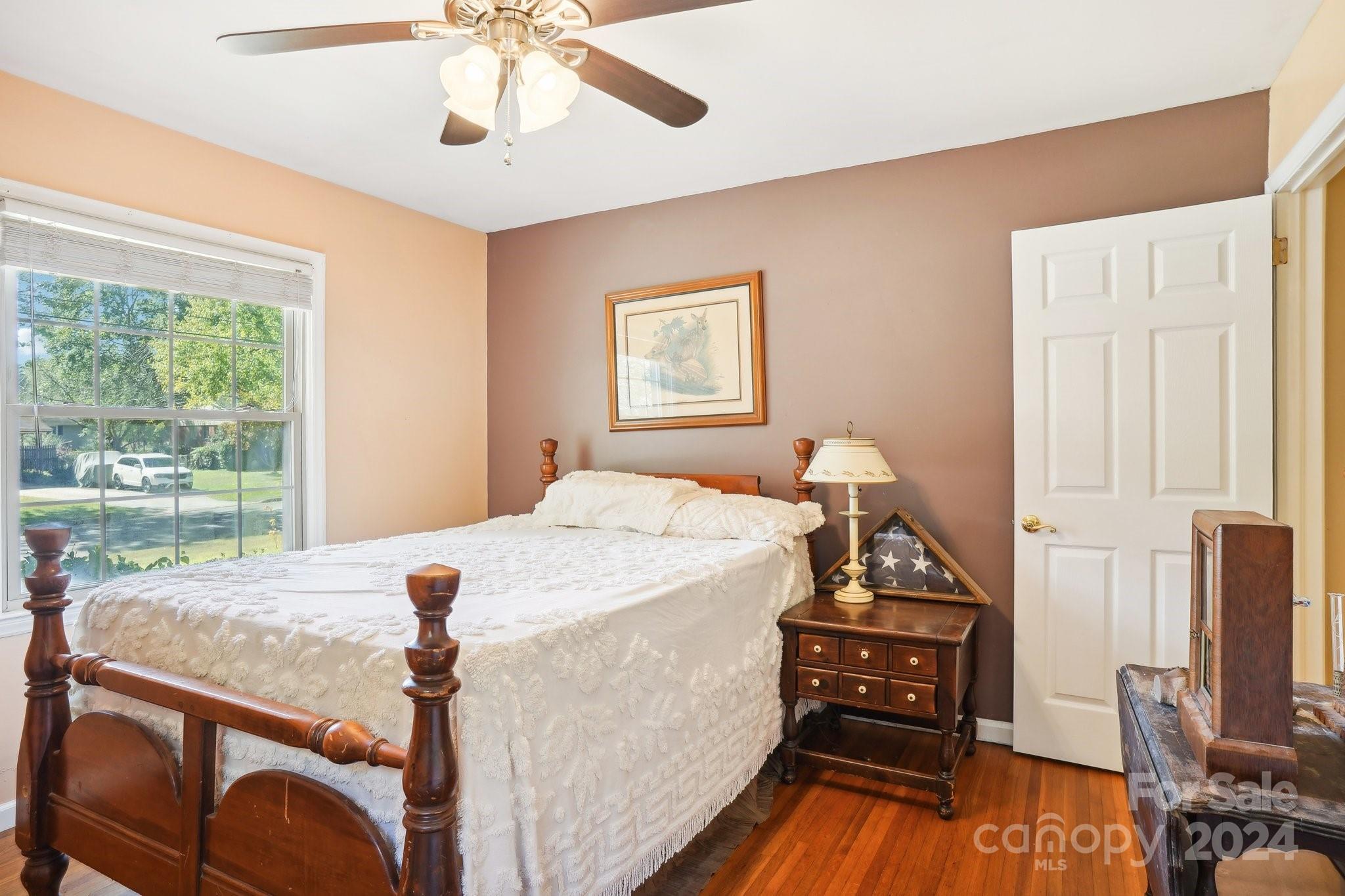 1026 Holly Drive Property Photo 6