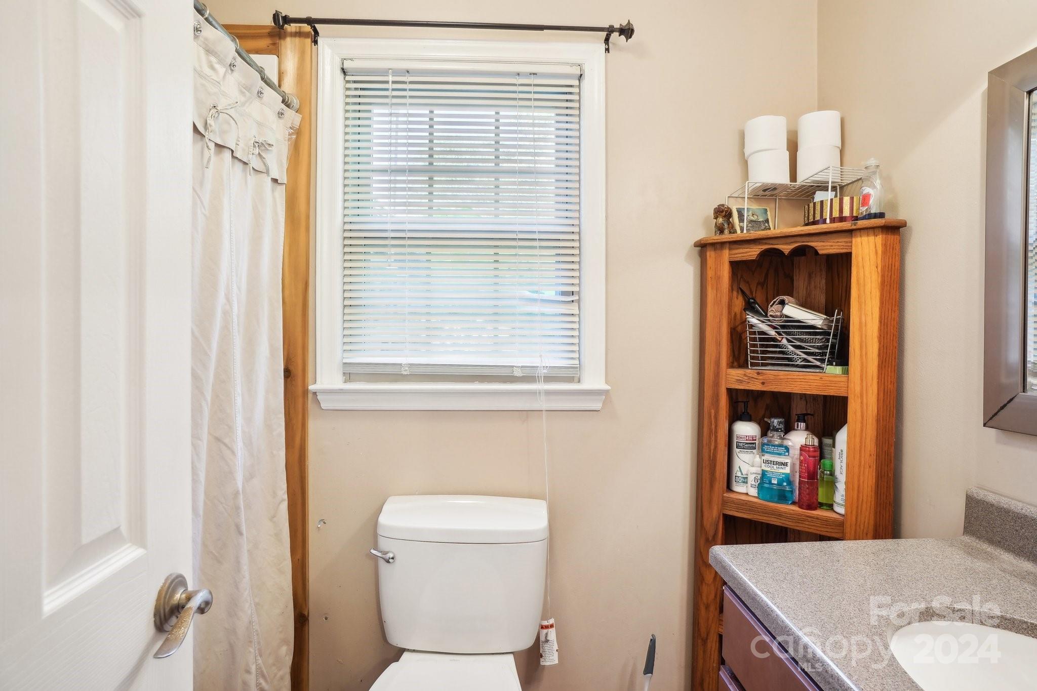 1026 Holly Drive Property Photo 7