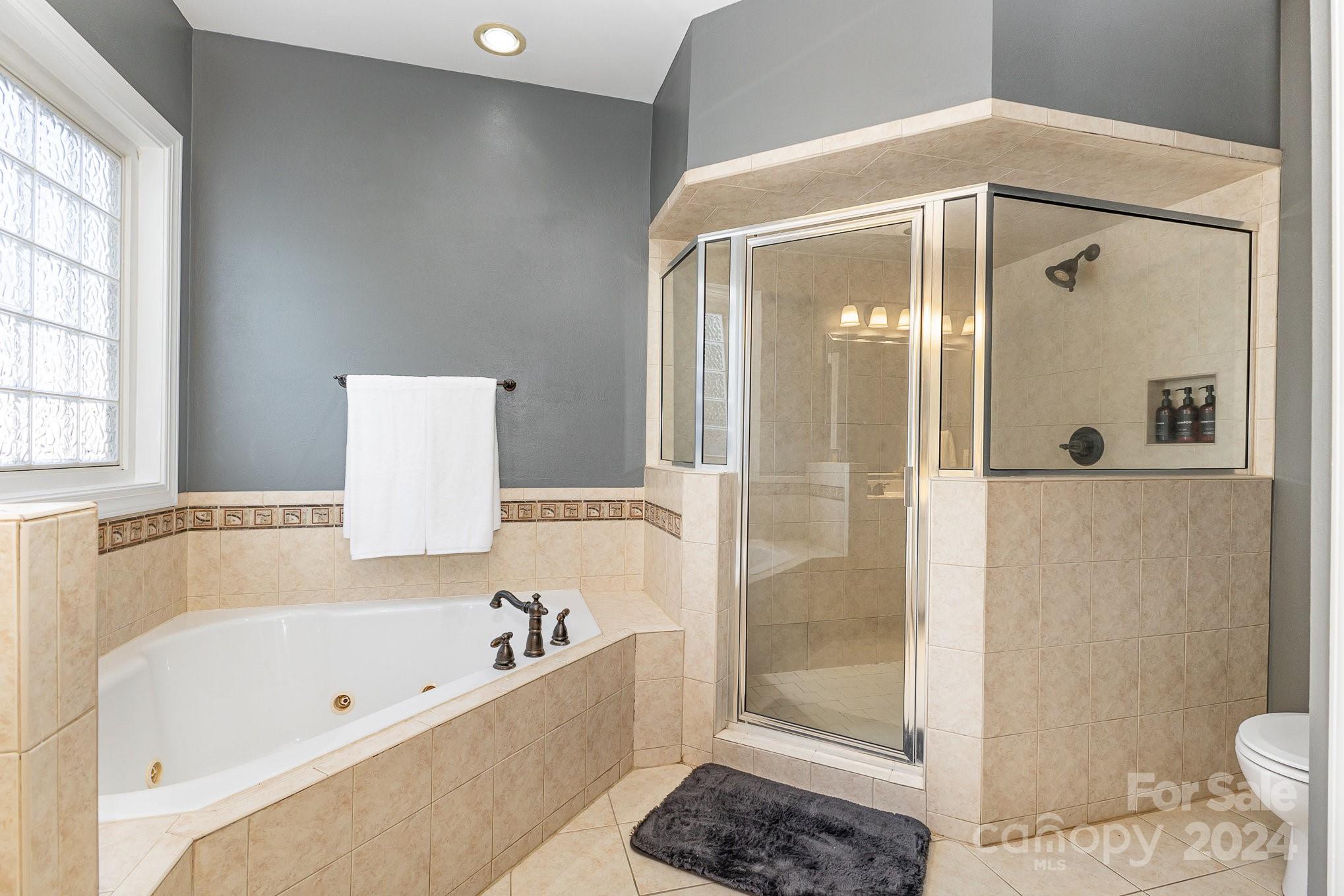 9404 Perimeter Court Property Photo 19