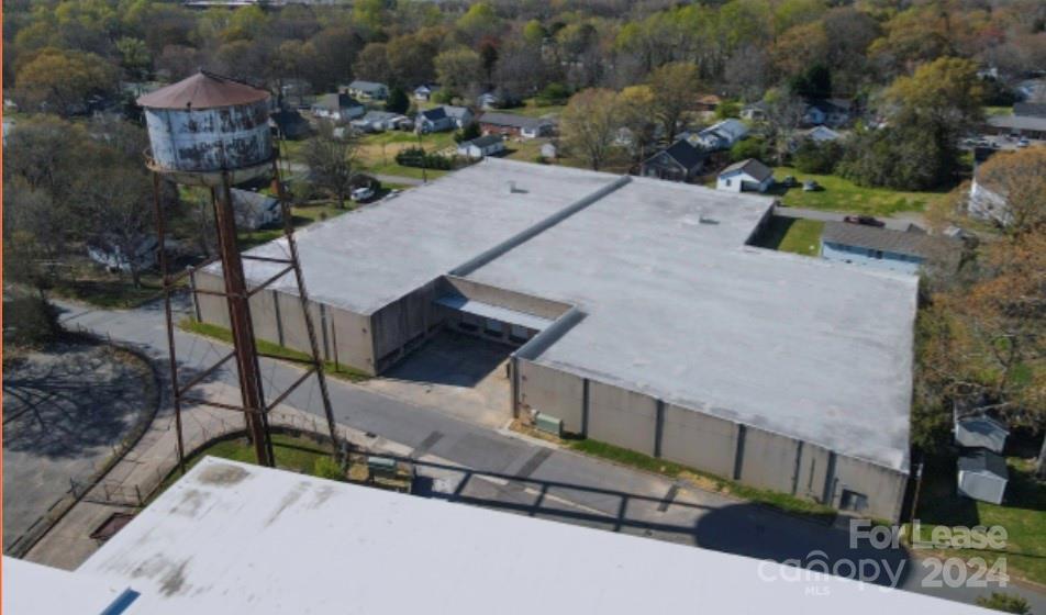 100 W Parkwood Street Property Photo 1