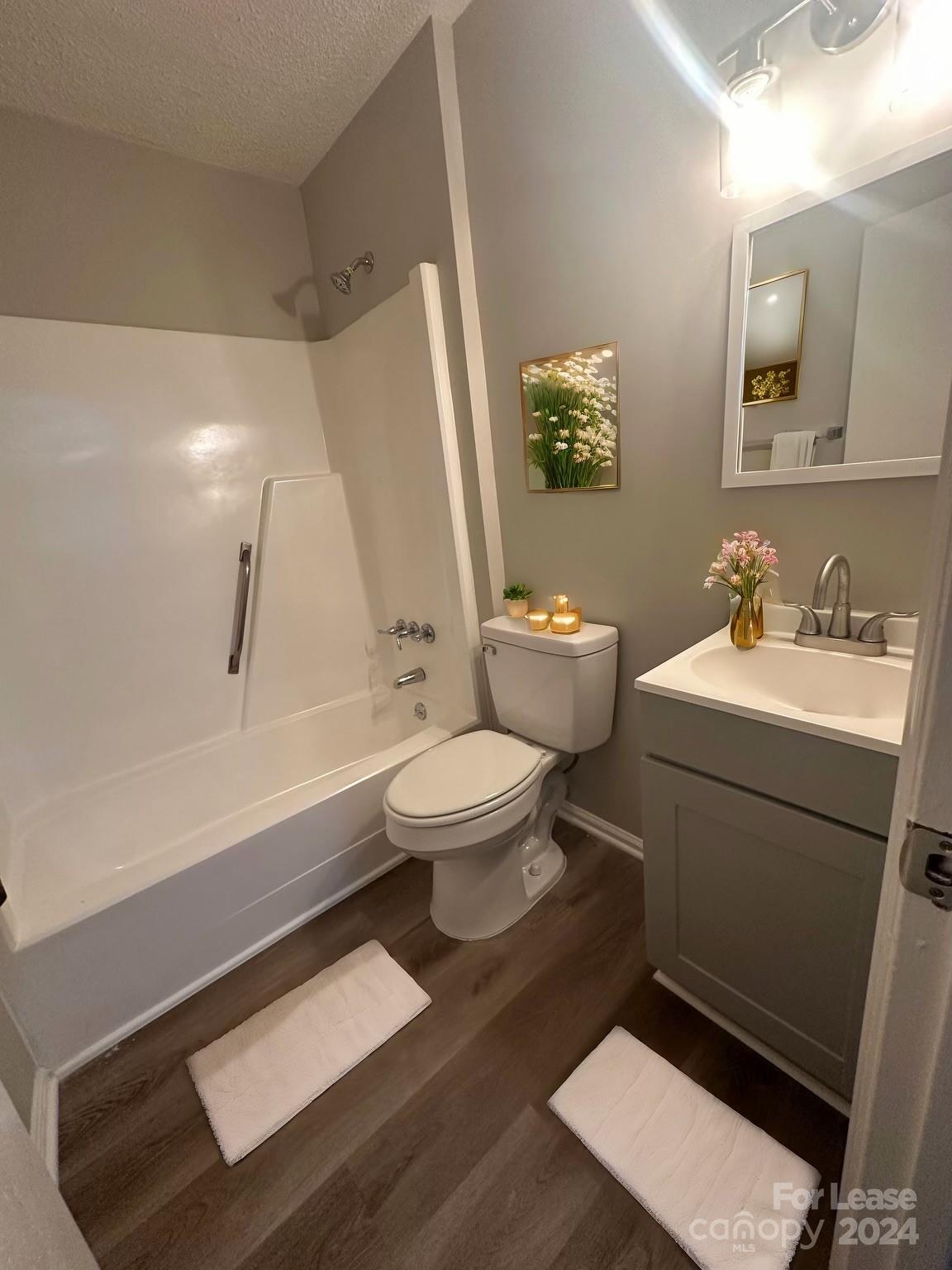 227 W Glendale Avenue 4 Property Photo 3