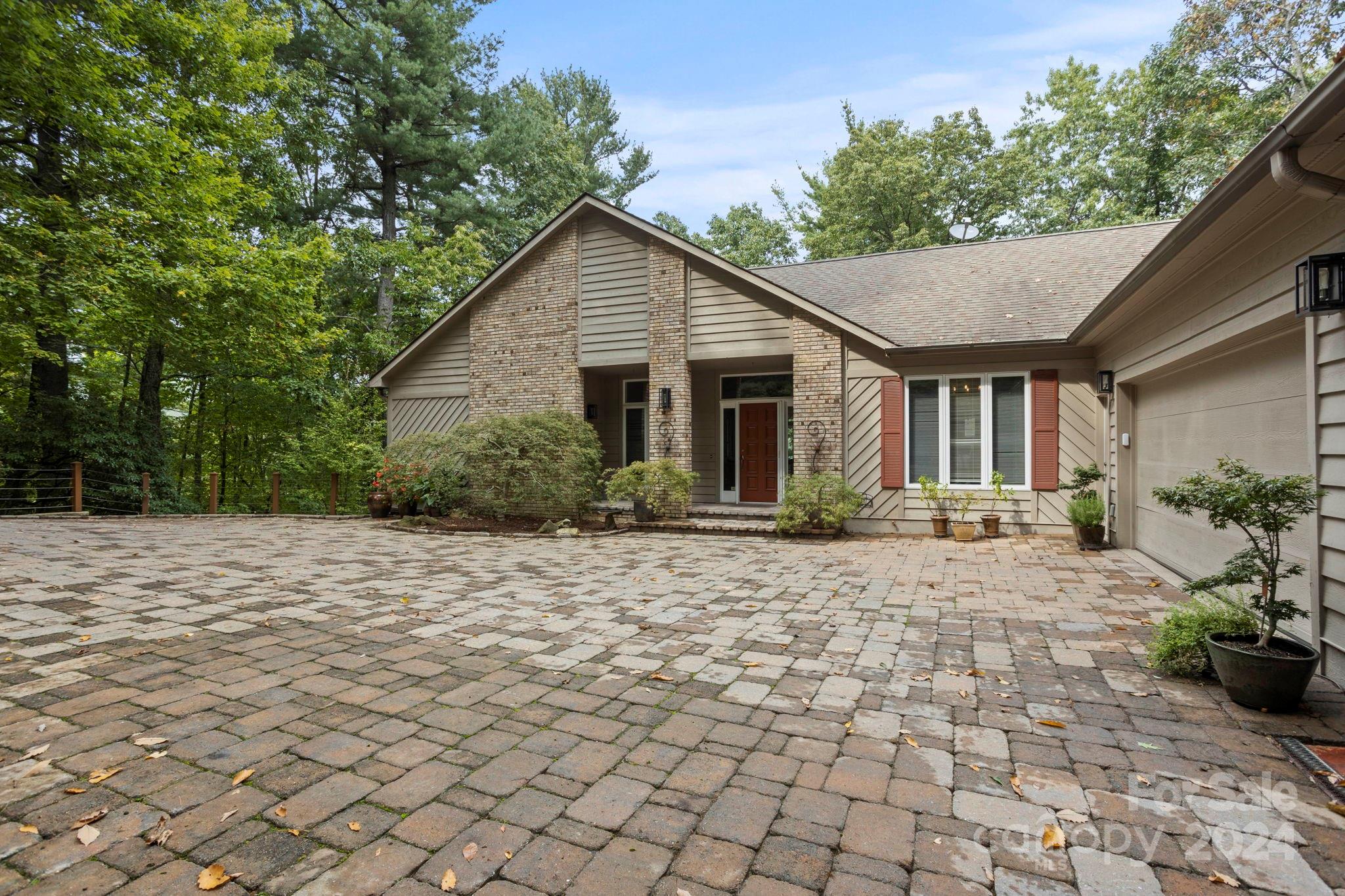 325 Silent Rise Lane Property Photo