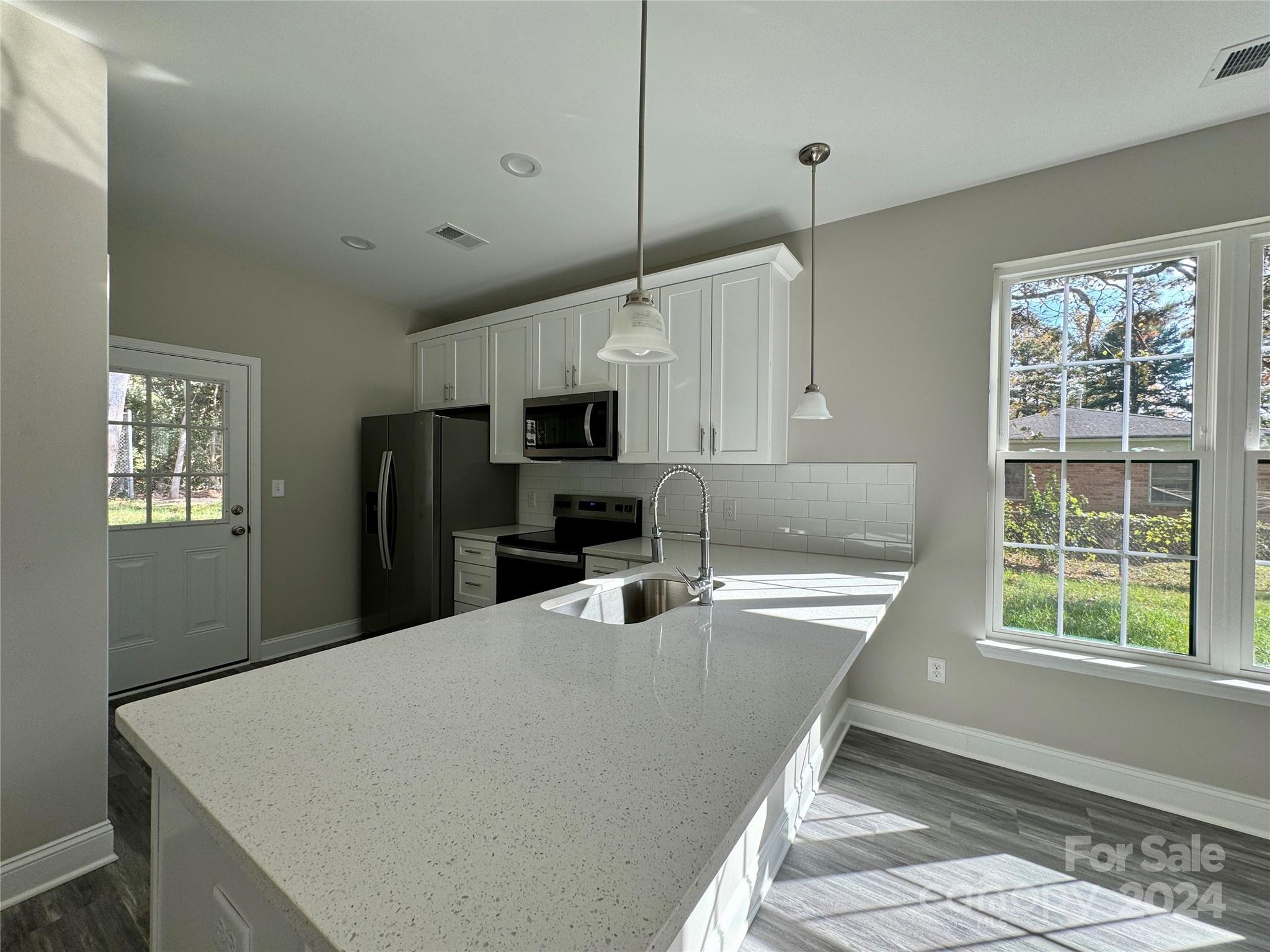 1712 Mcdonald Street Property Photo 10