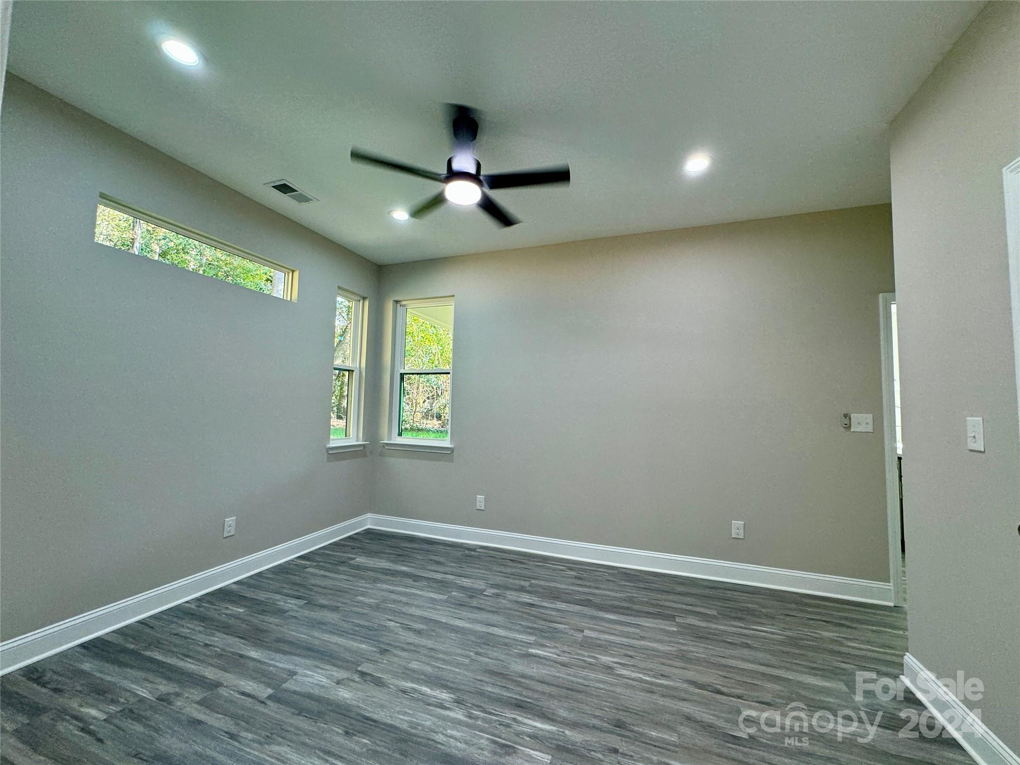 1712 Mcdonald Street Property Photo 21