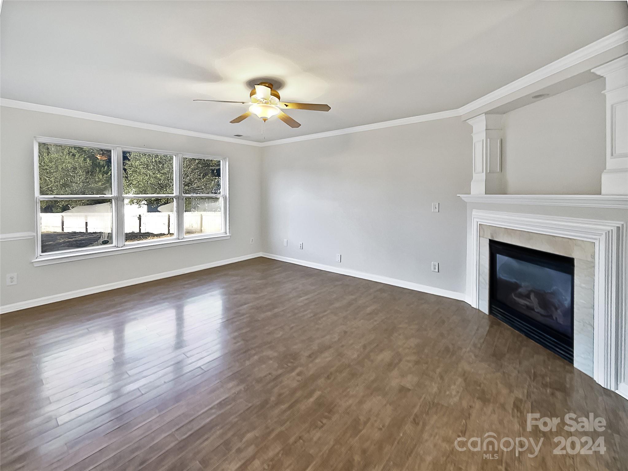 8117 Aqueduct Court Property Photo 12