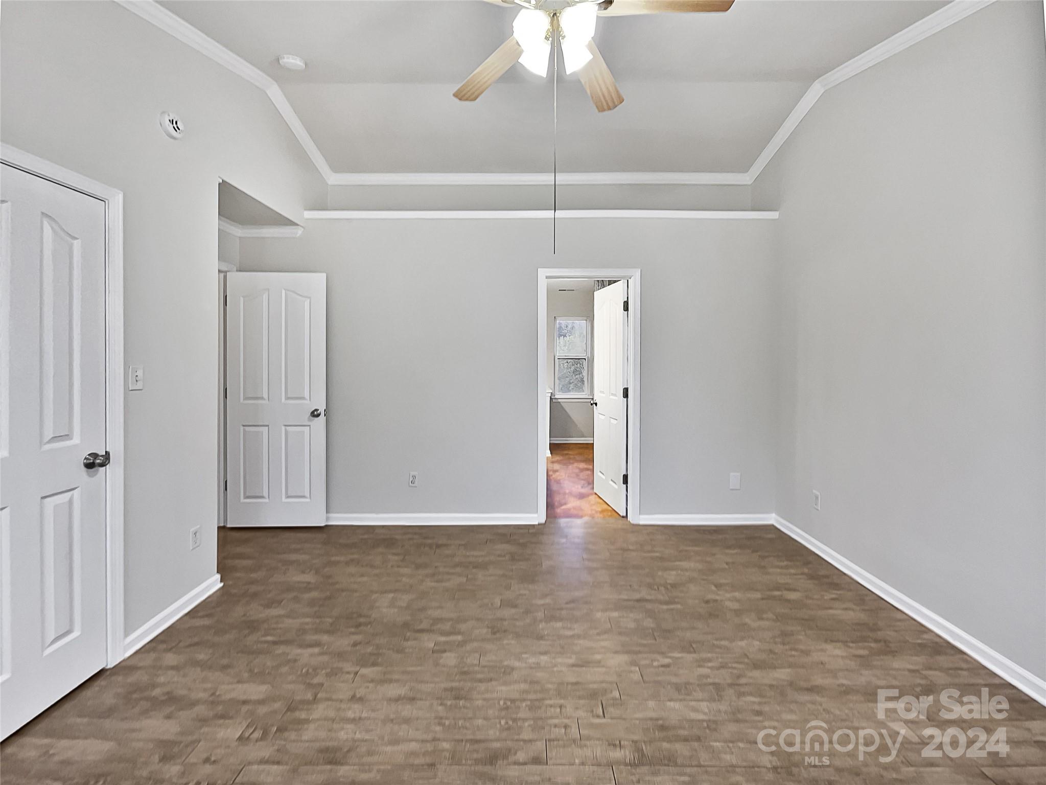 8117 Aqueduct Court Property Photo 16