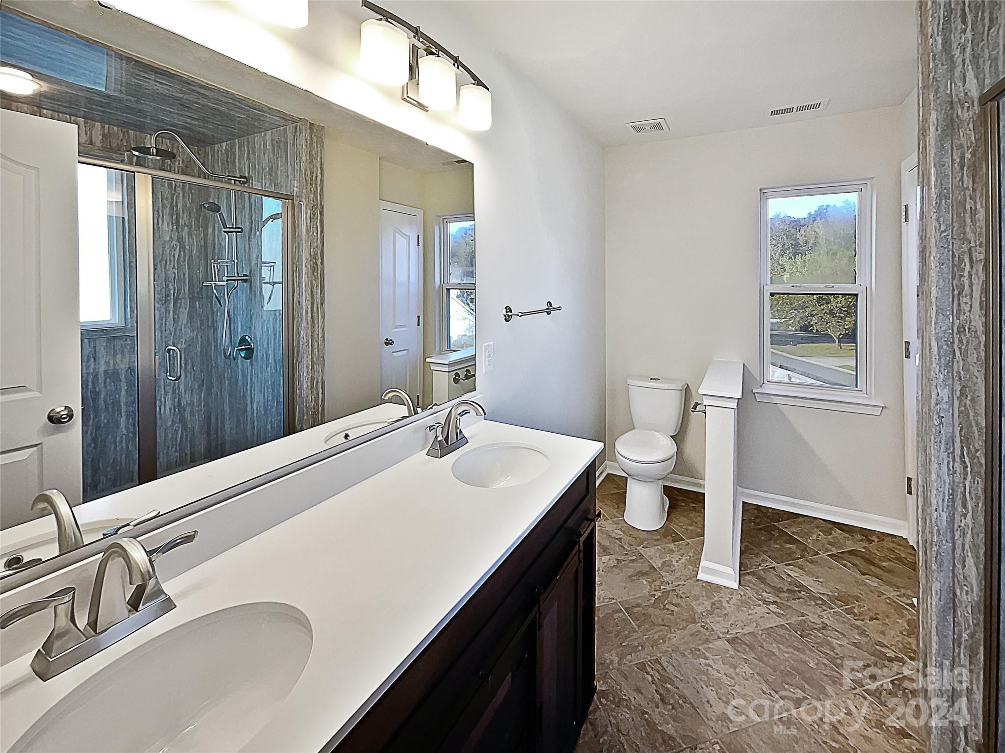 8117 Aqueduct Court Property Photo 17