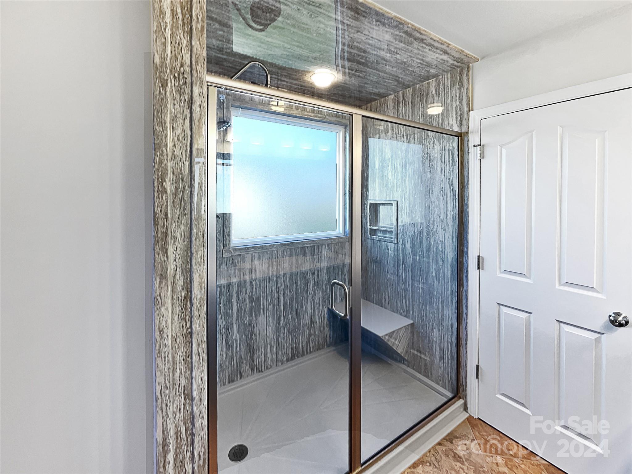 8117 Aqueduct Court Property Photo 18