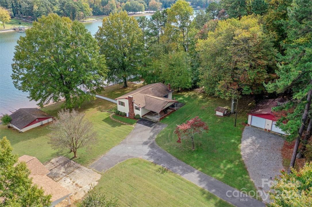 459 Kenway Loop Property Photo 4