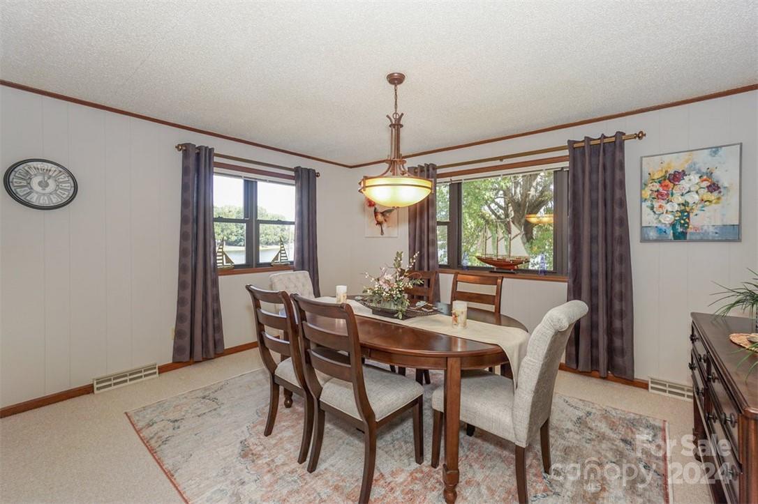 459 Kenway Loop Property Photo 12