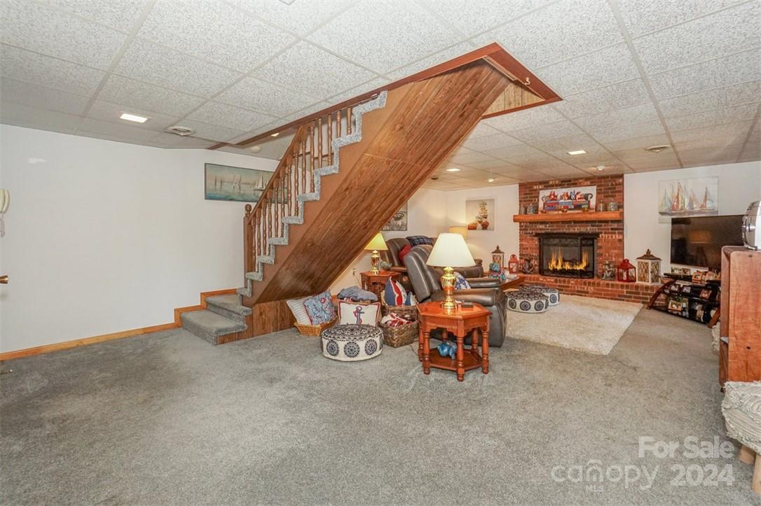 459 Kenway Loop Property Photo 23