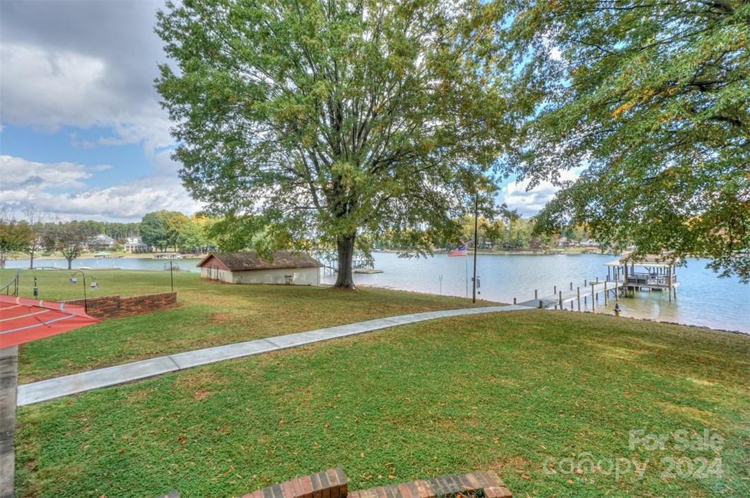 459 Kenway Loop Property Photo 31