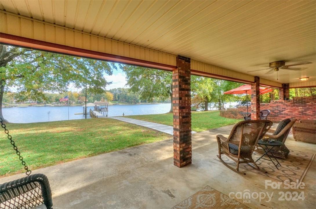 459 Kenway Loop Property Photo 32