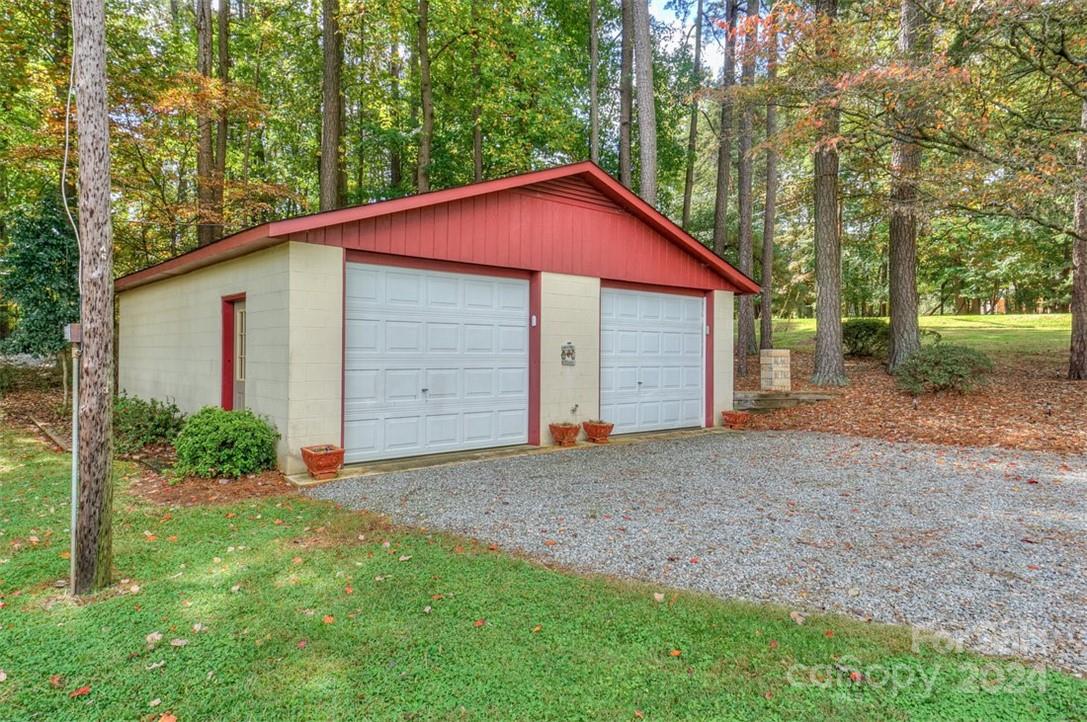 459 Kenway Loop Property Photo 42