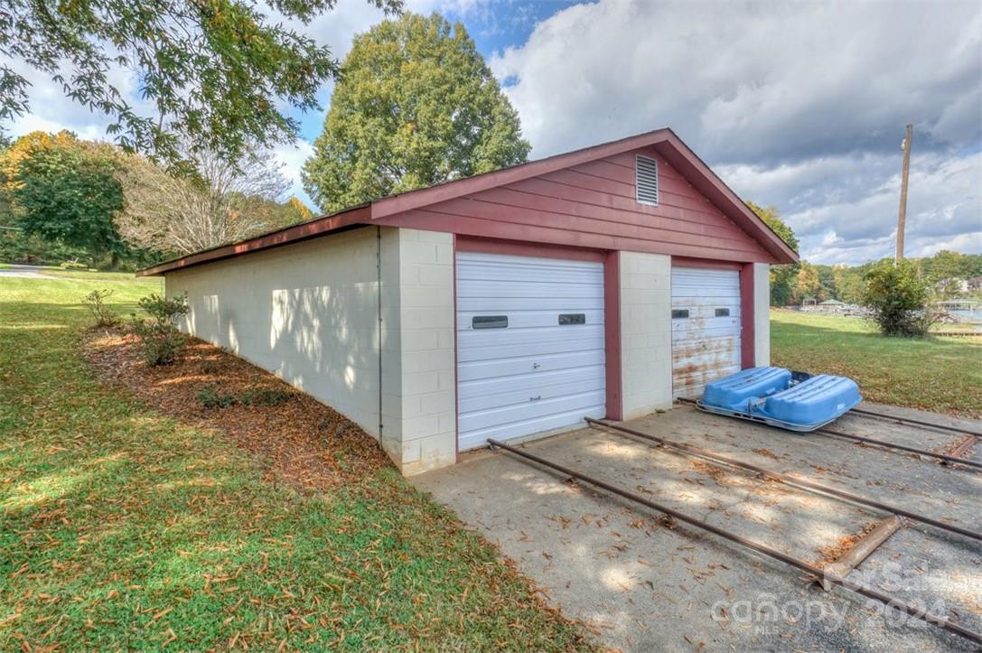 459 Kenway Loop Property Photo 43