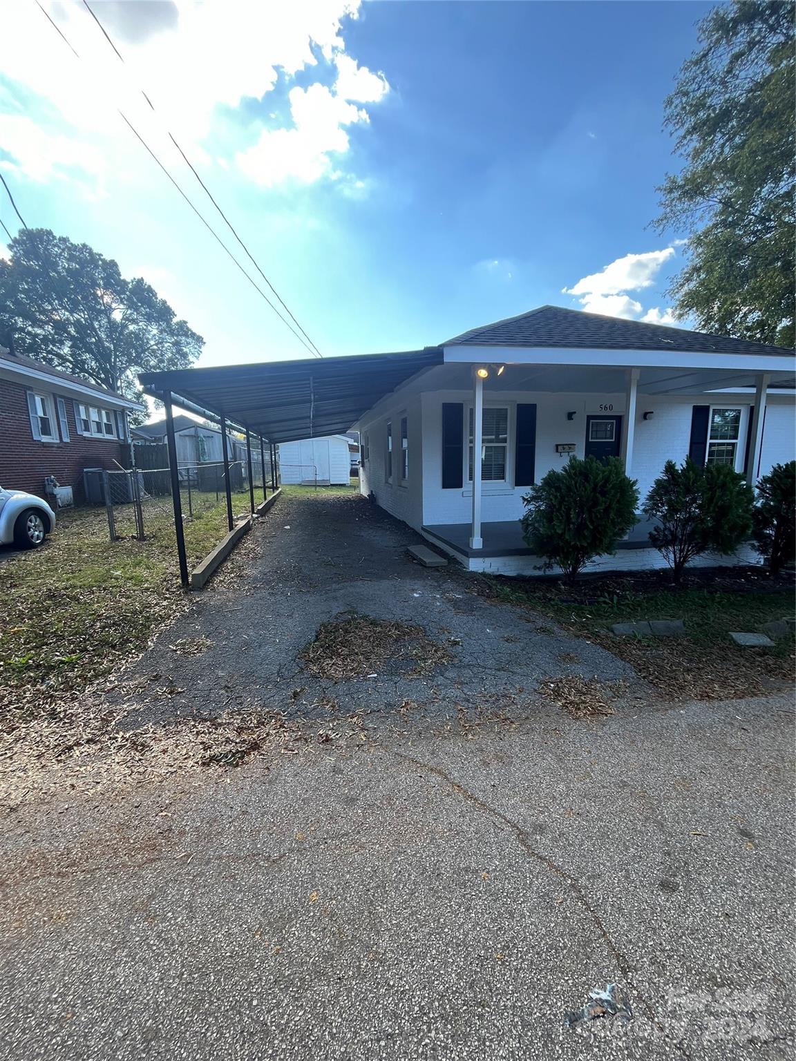 560 2nd Street Property Photo 2