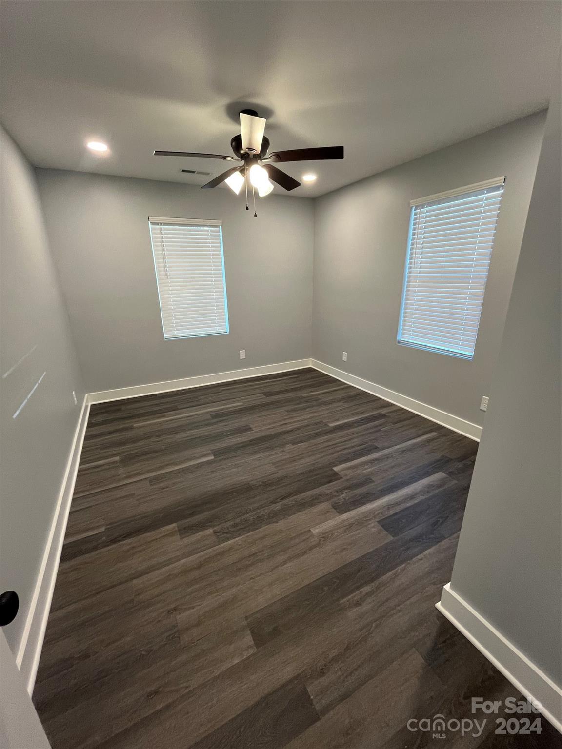 560 2nd Street Property Photo 10