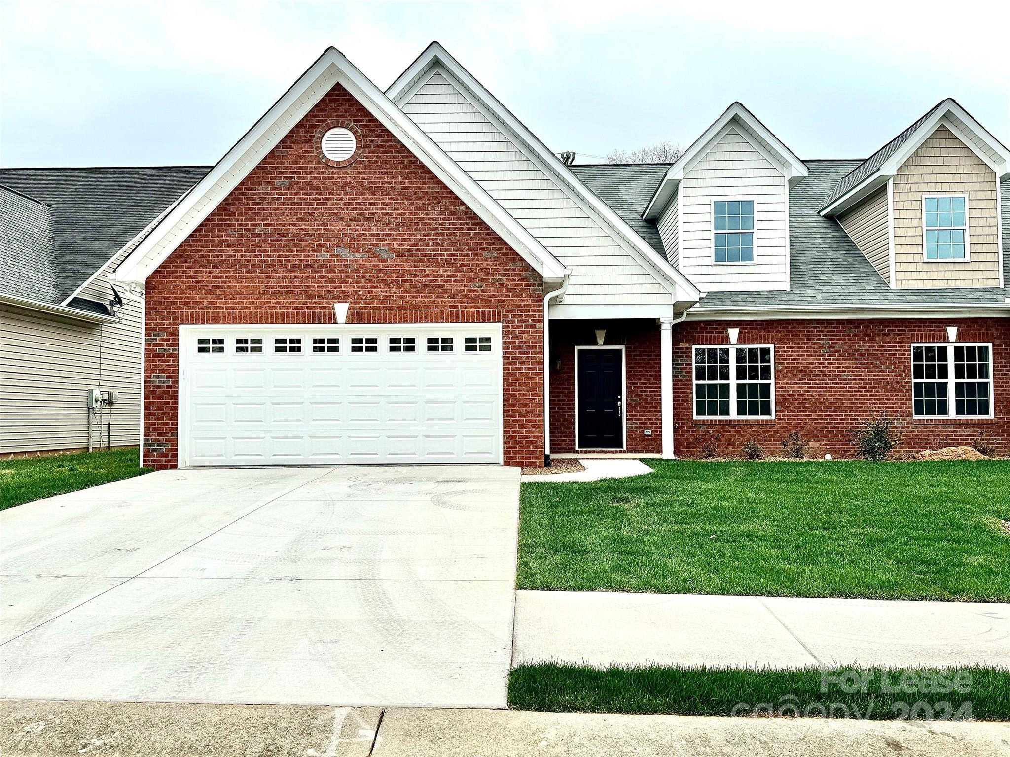 Braxton Gate Real Estate Listings Main Image