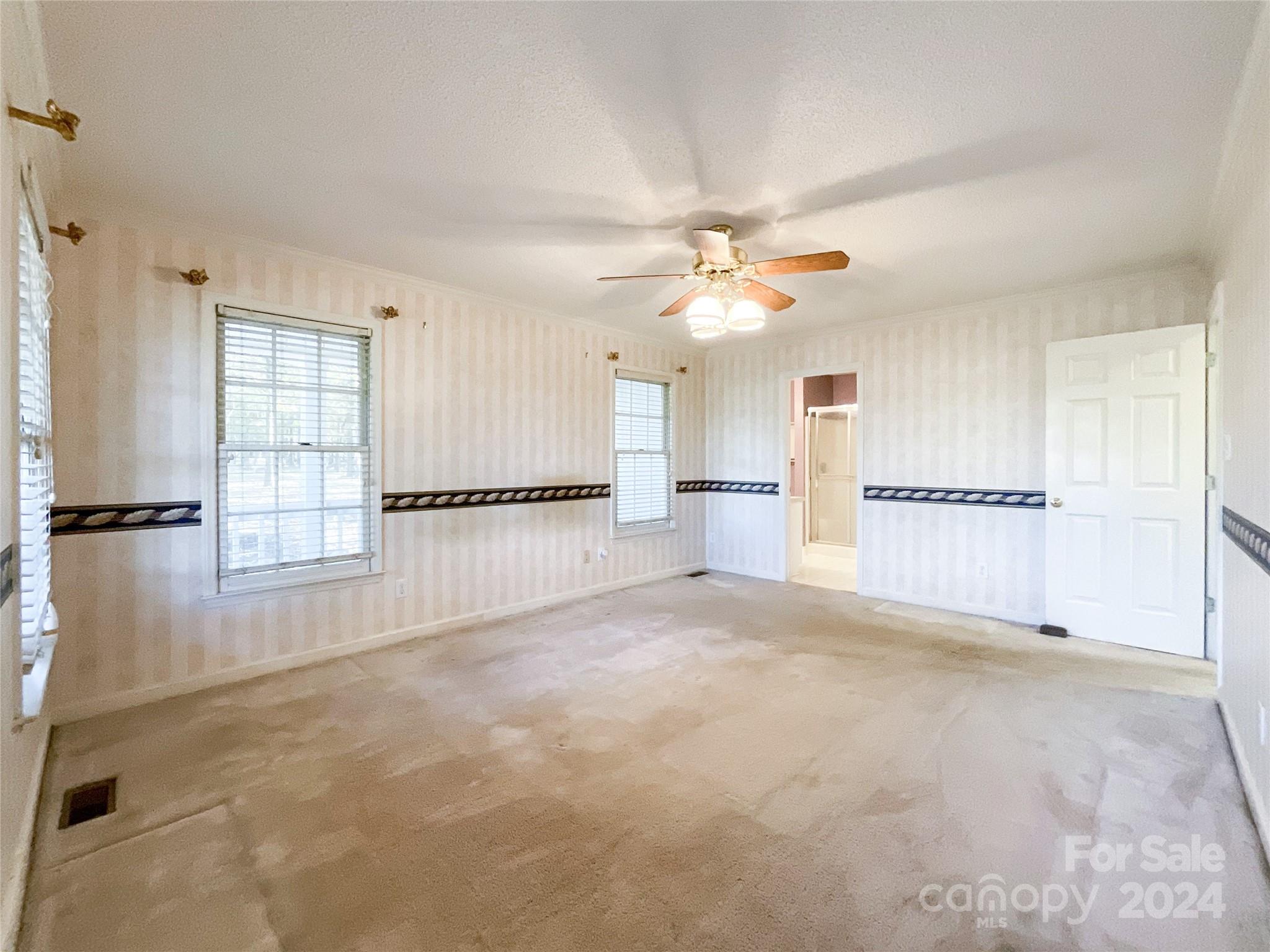3018 Castlebrook Drive Property Photo 24