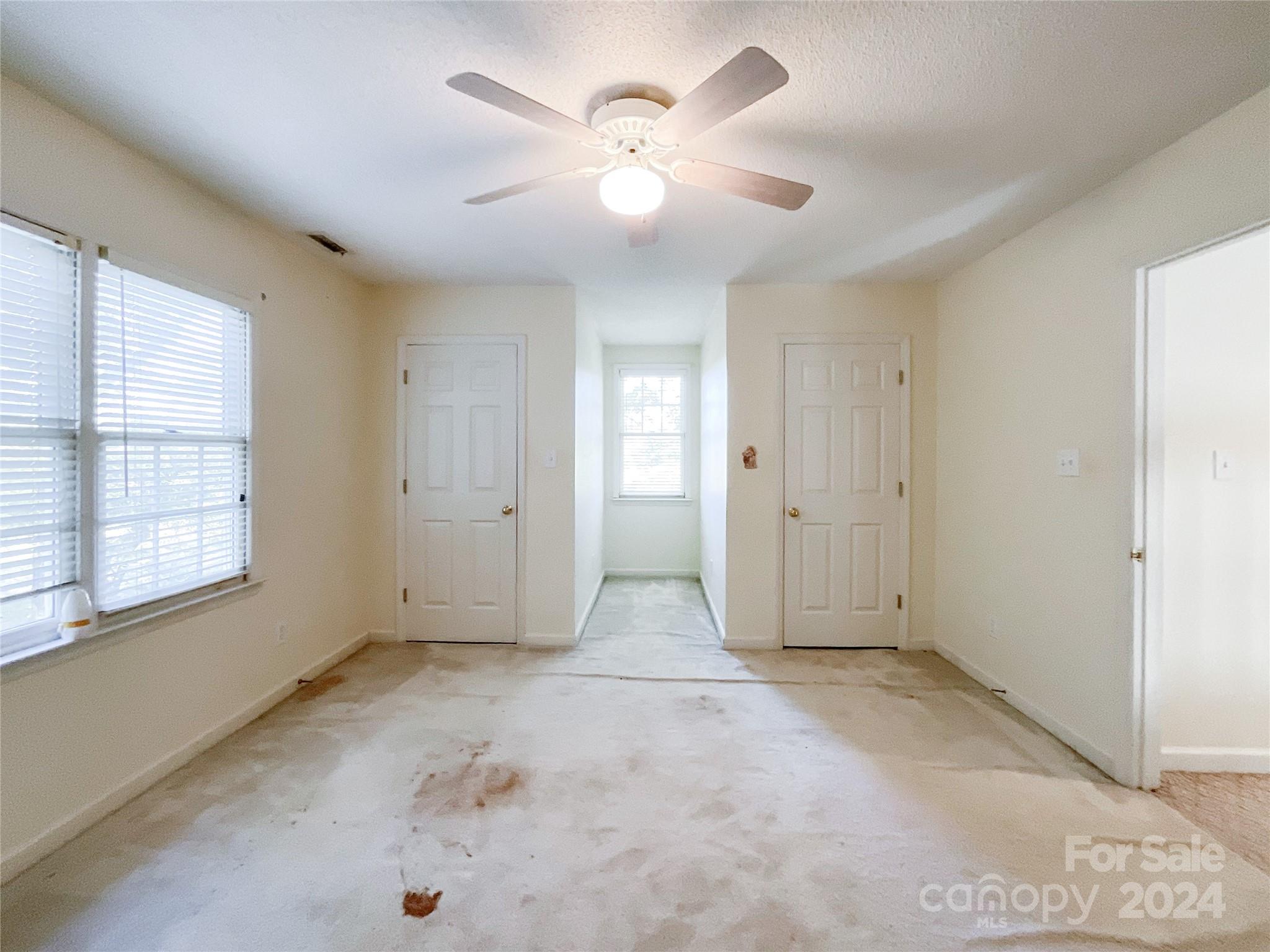 3018 Castlebrook Drive Property Photo 33