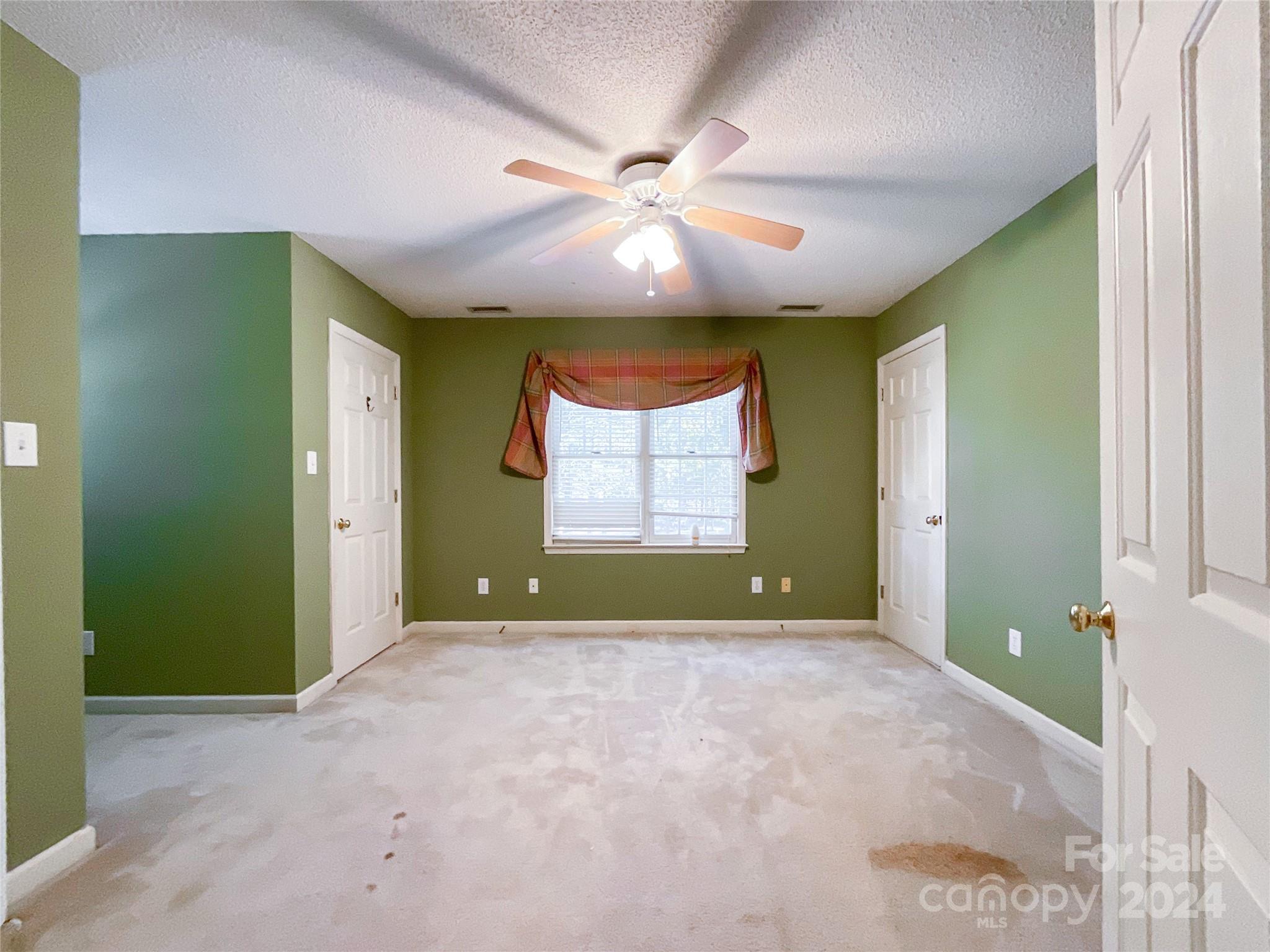3018 Castlebrook Drive Property Photo 35