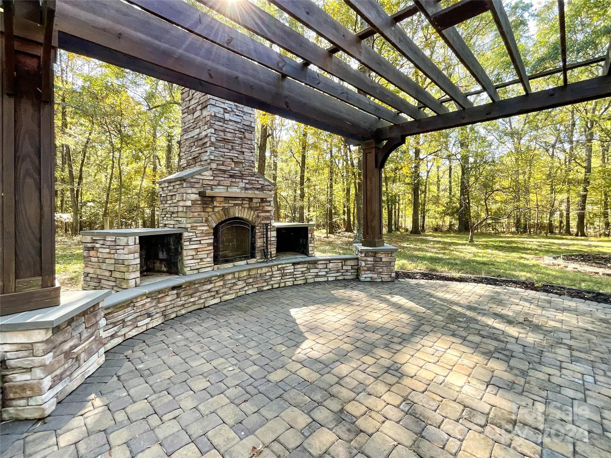 3018 Castlebrook Drive Property Photo 43