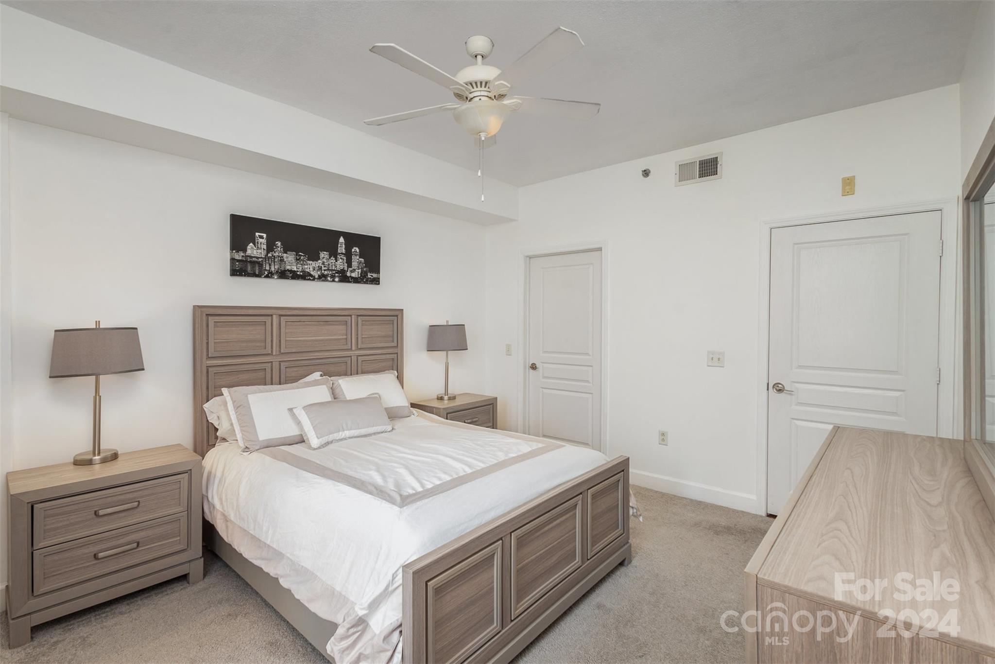 1315 East Boulevard 408 Property Photo 15