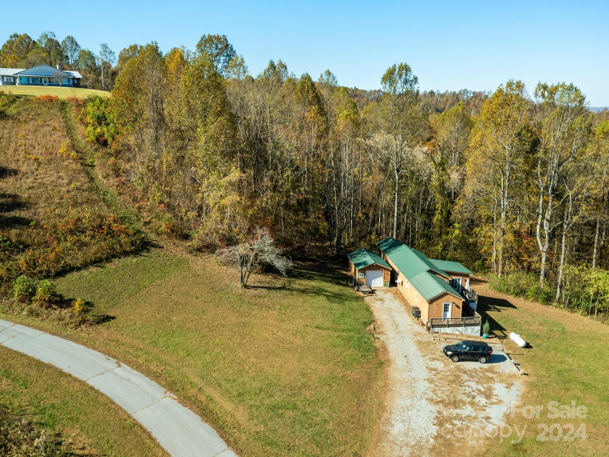 5481 Greenville Highway Property Photo 7
