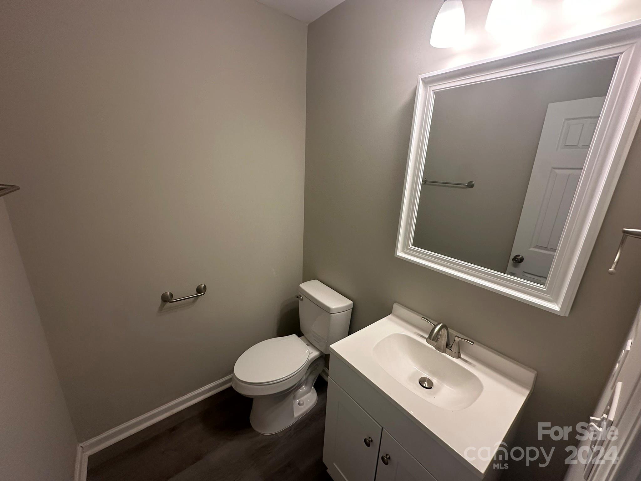 5907 Fazenda Drive Property Photo 13