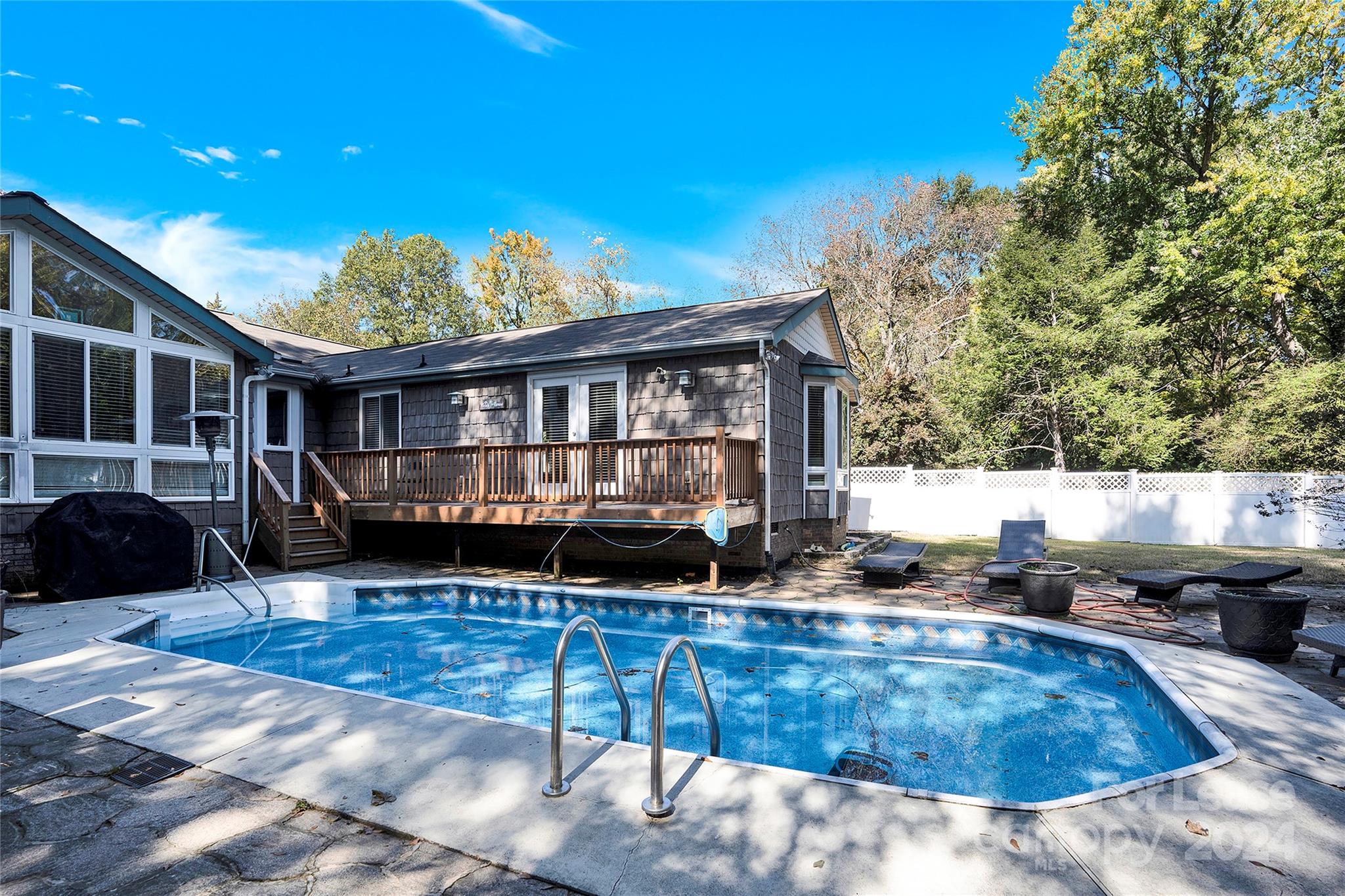 7314 Brigmore Drive Property Photo 10