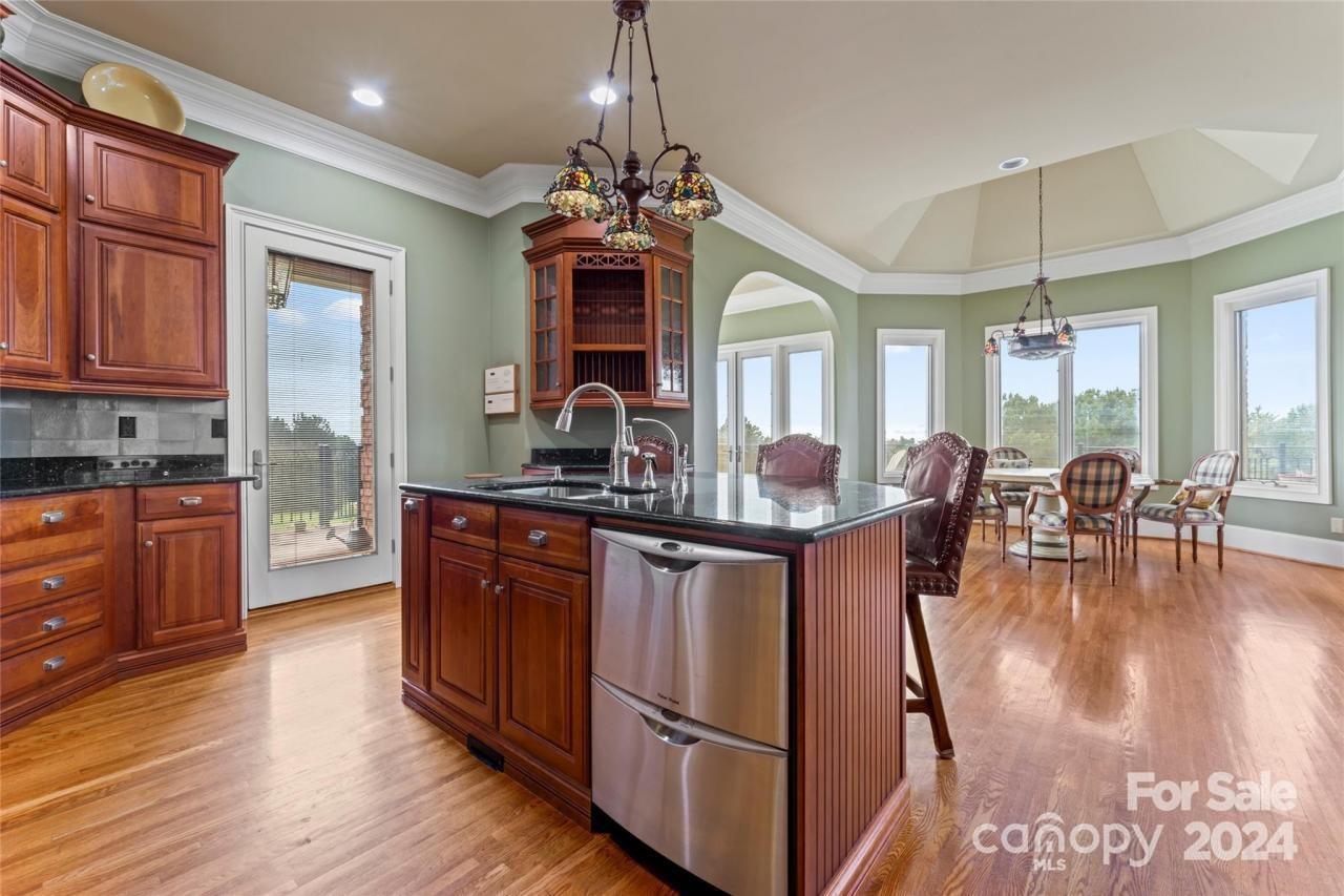 590 Tuckertown Road Property Photo 12