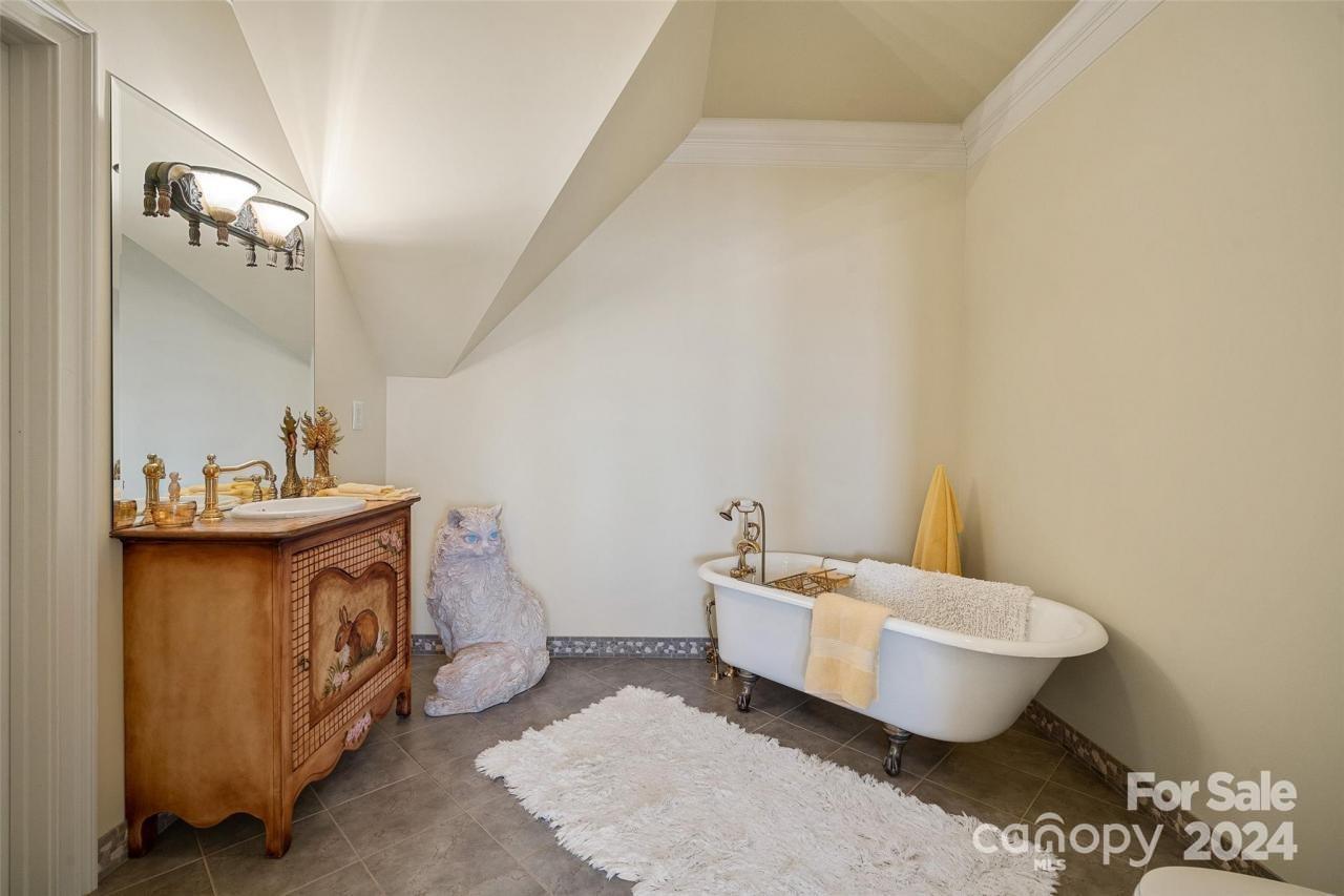590 Tuckertown Road Property Photo 26
