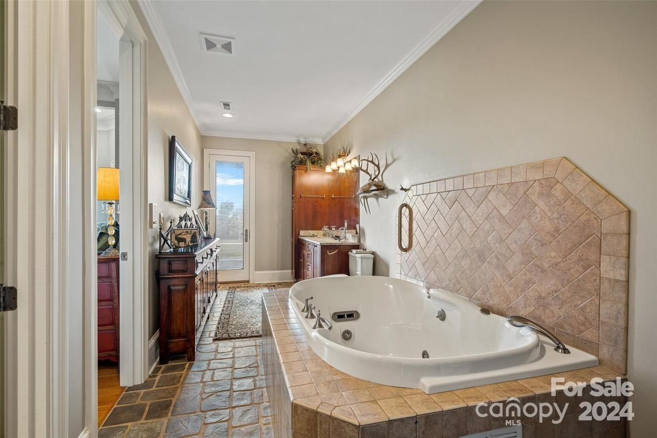 590 Tuckertown Road Property Photo 41