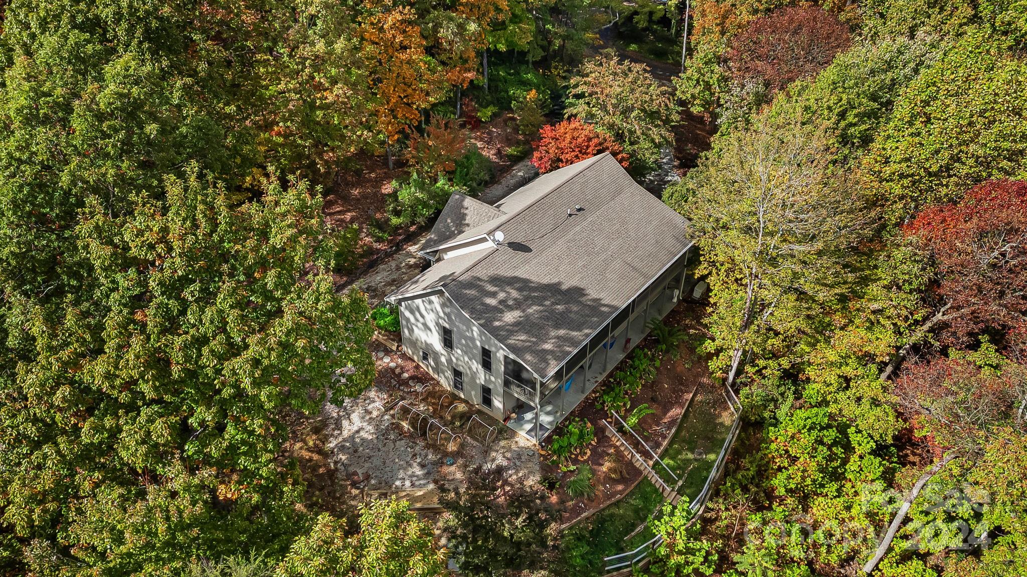 273 Blue Bird Road Property Photo 4