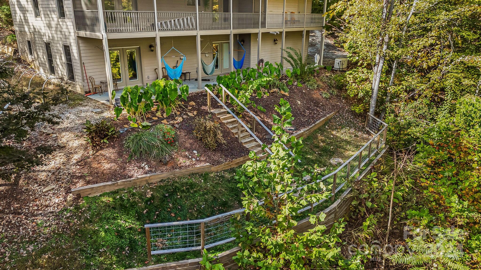 273 Blue Bird Road Property Photo 12