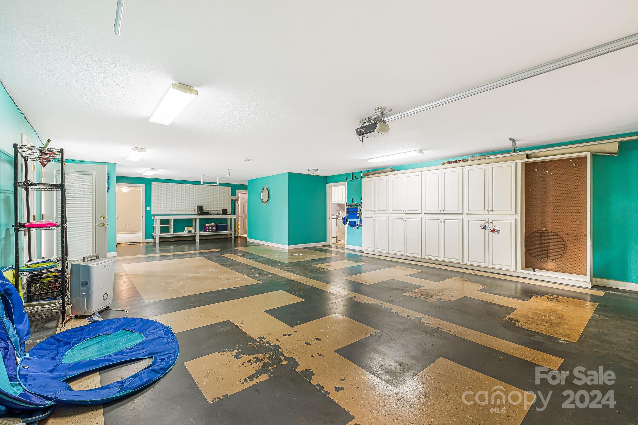 273 Blue Bird Road Property Photo 33
