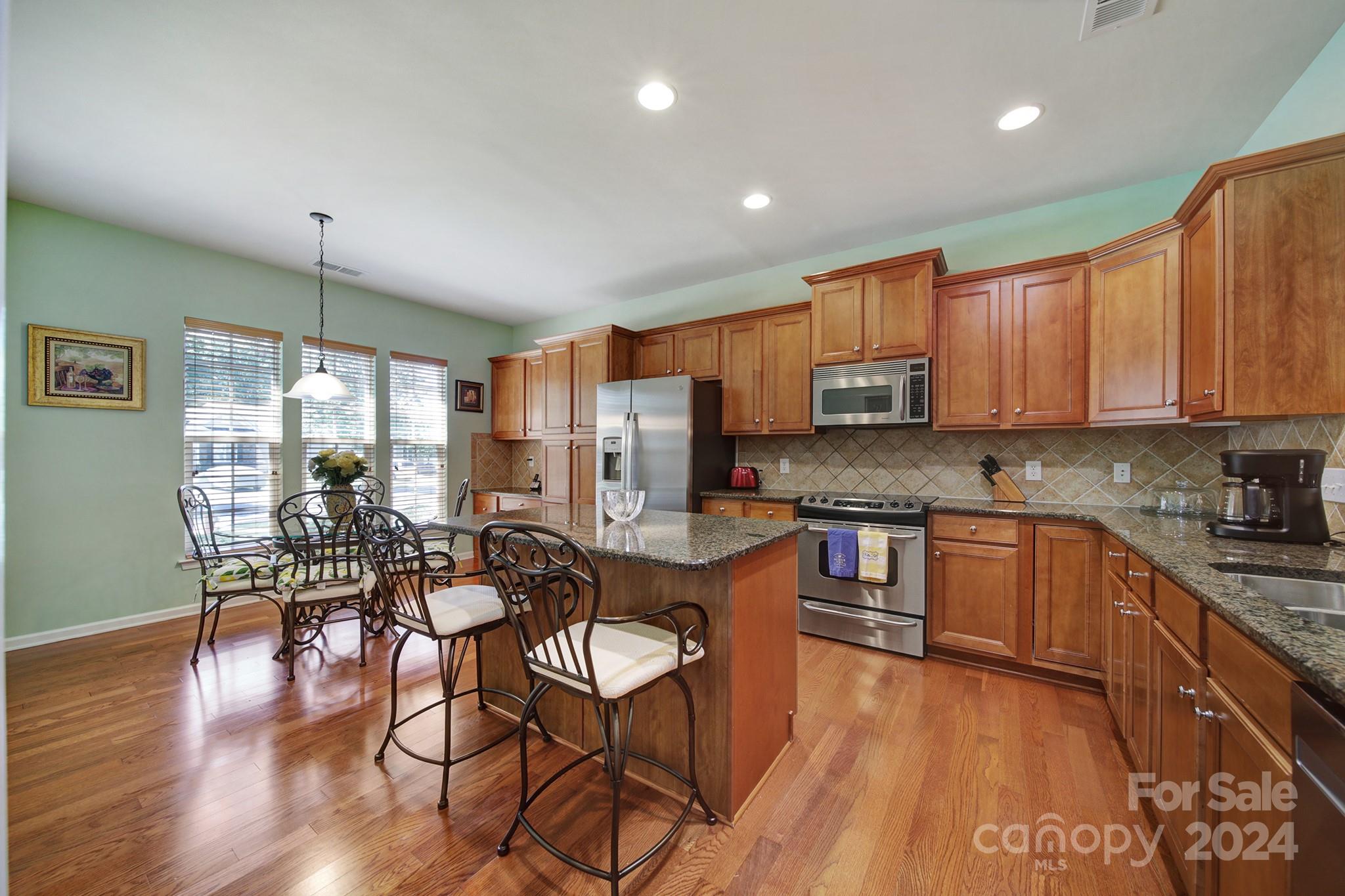 26508 Sandpiper Court Property Photo 3