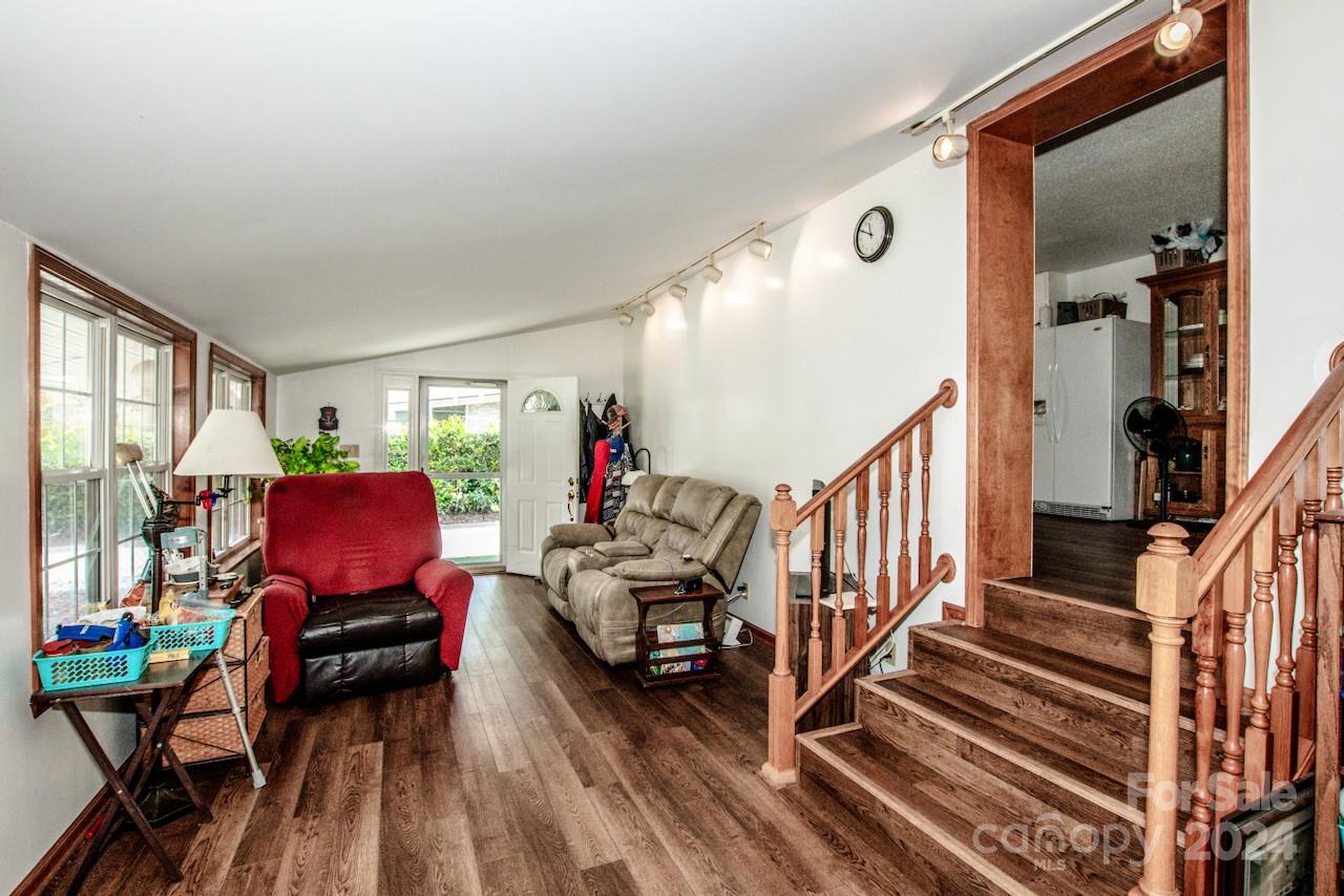 834 Brookwood Drive Property Photo 30