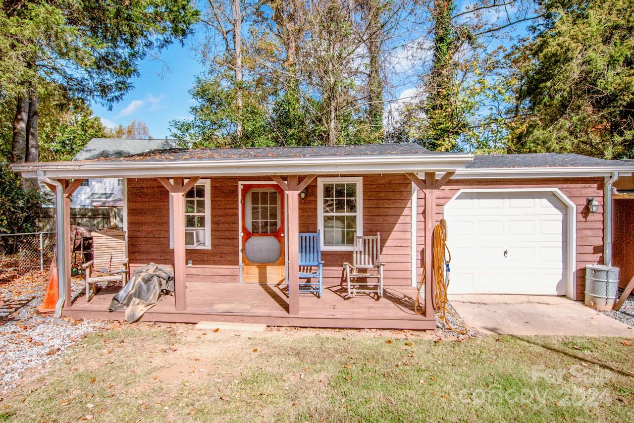 834 Brookwood Drive Property Photo 40