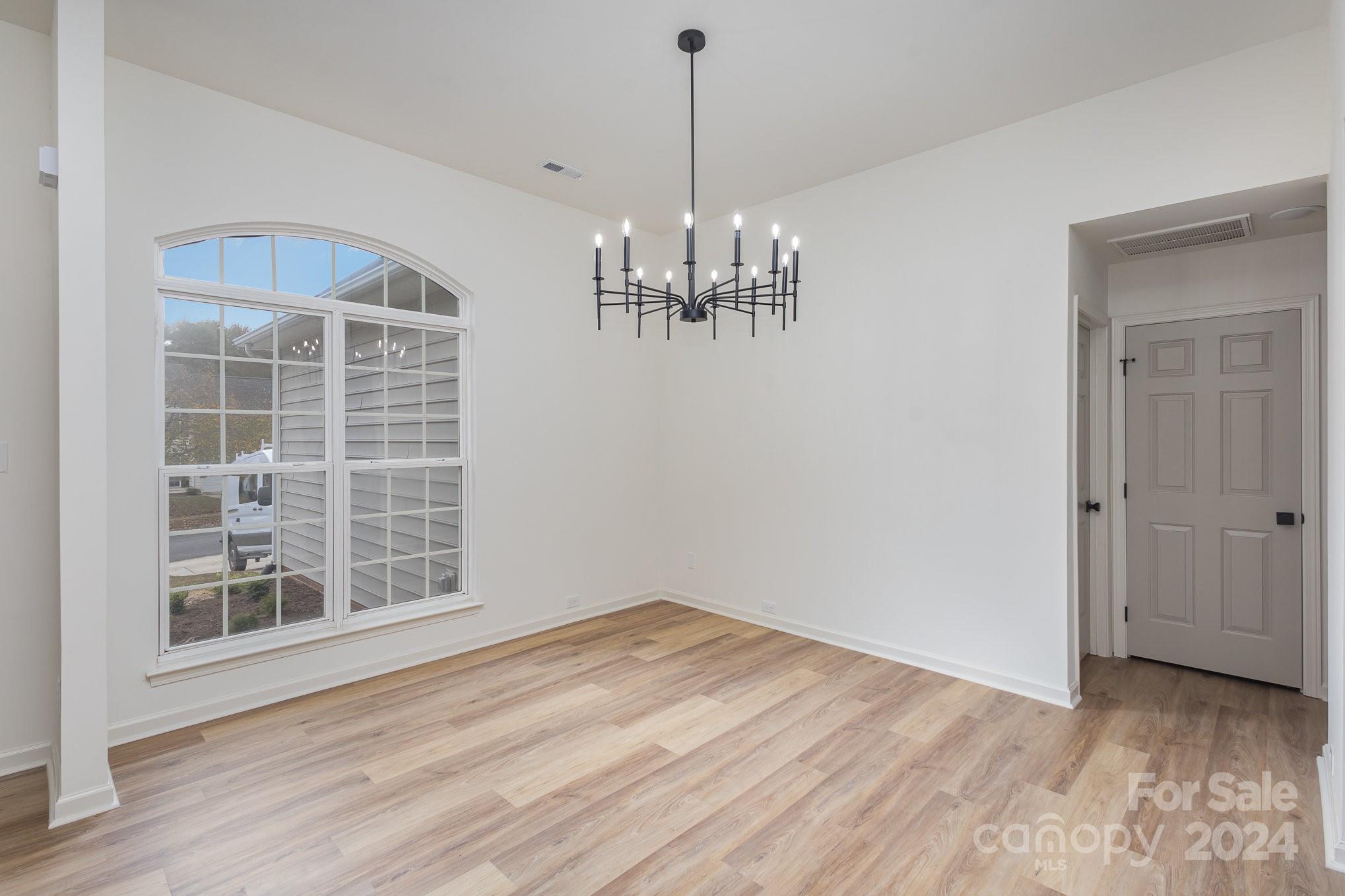13320 Salvo Drive Property Photo 8