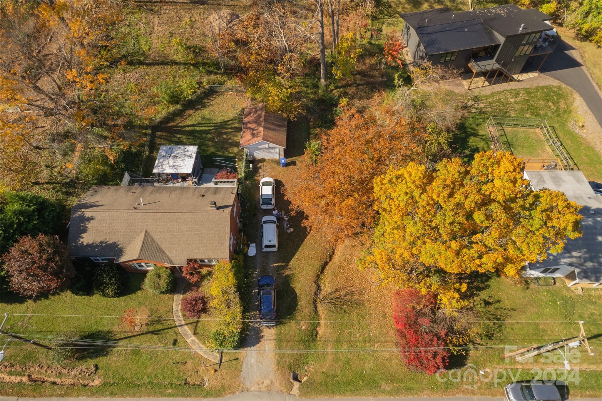 13 Bassett Road Property Photo 12