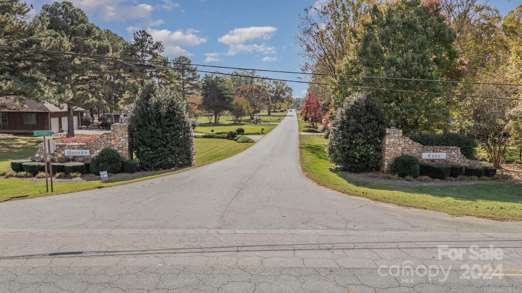 332 Queens Cove Road Property Photo 14