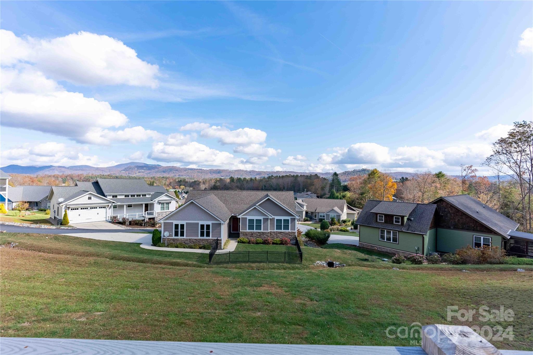 2637 Bowden Lane Property Photo 4