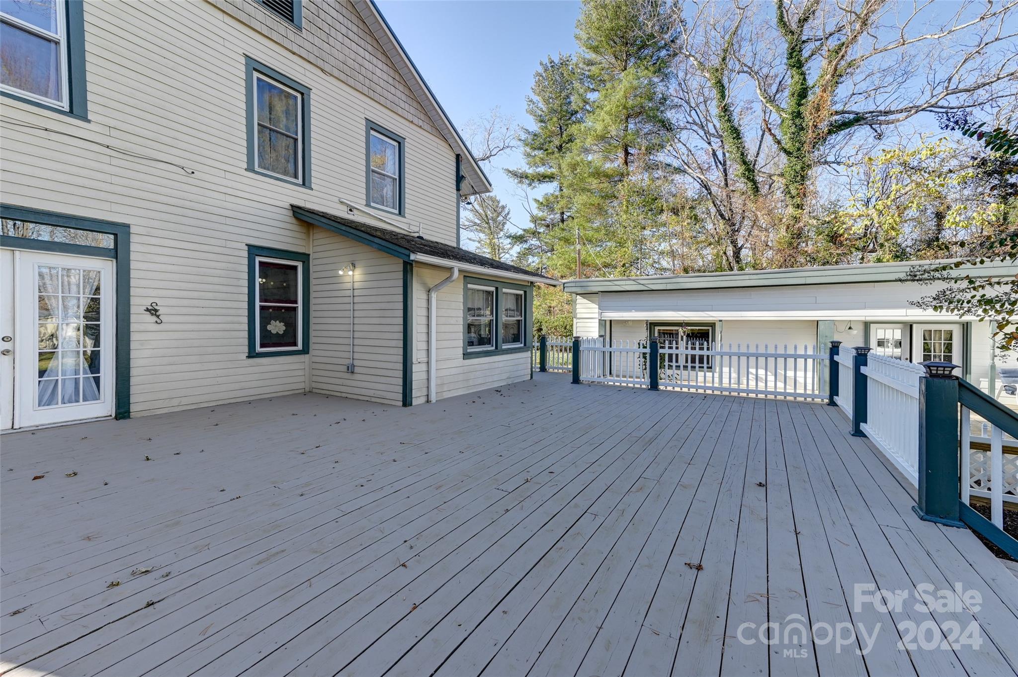66 And 68 Lamplighter Lane Property Photo 30