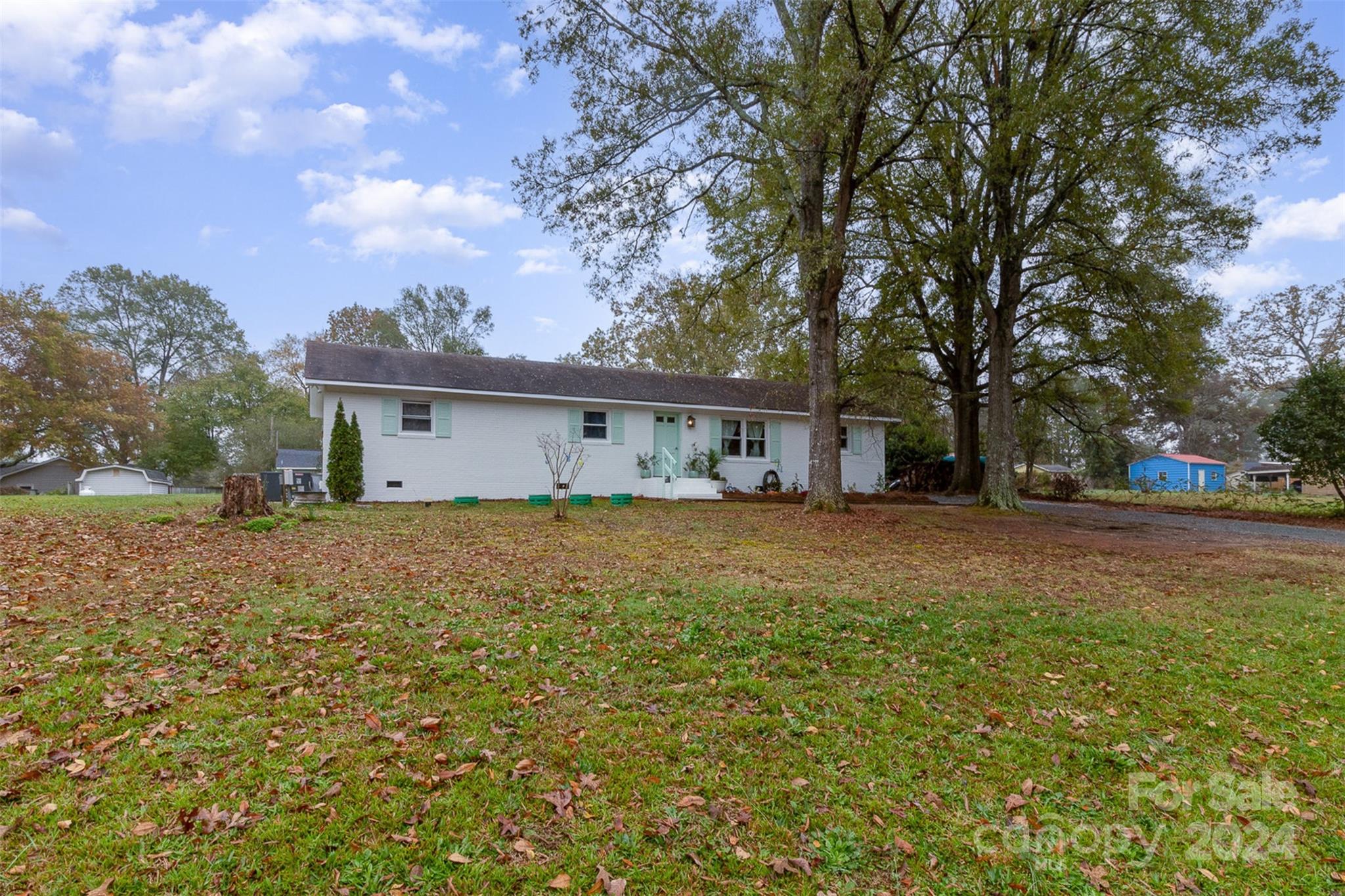 6908 Oakland Avenue Property Photo 4